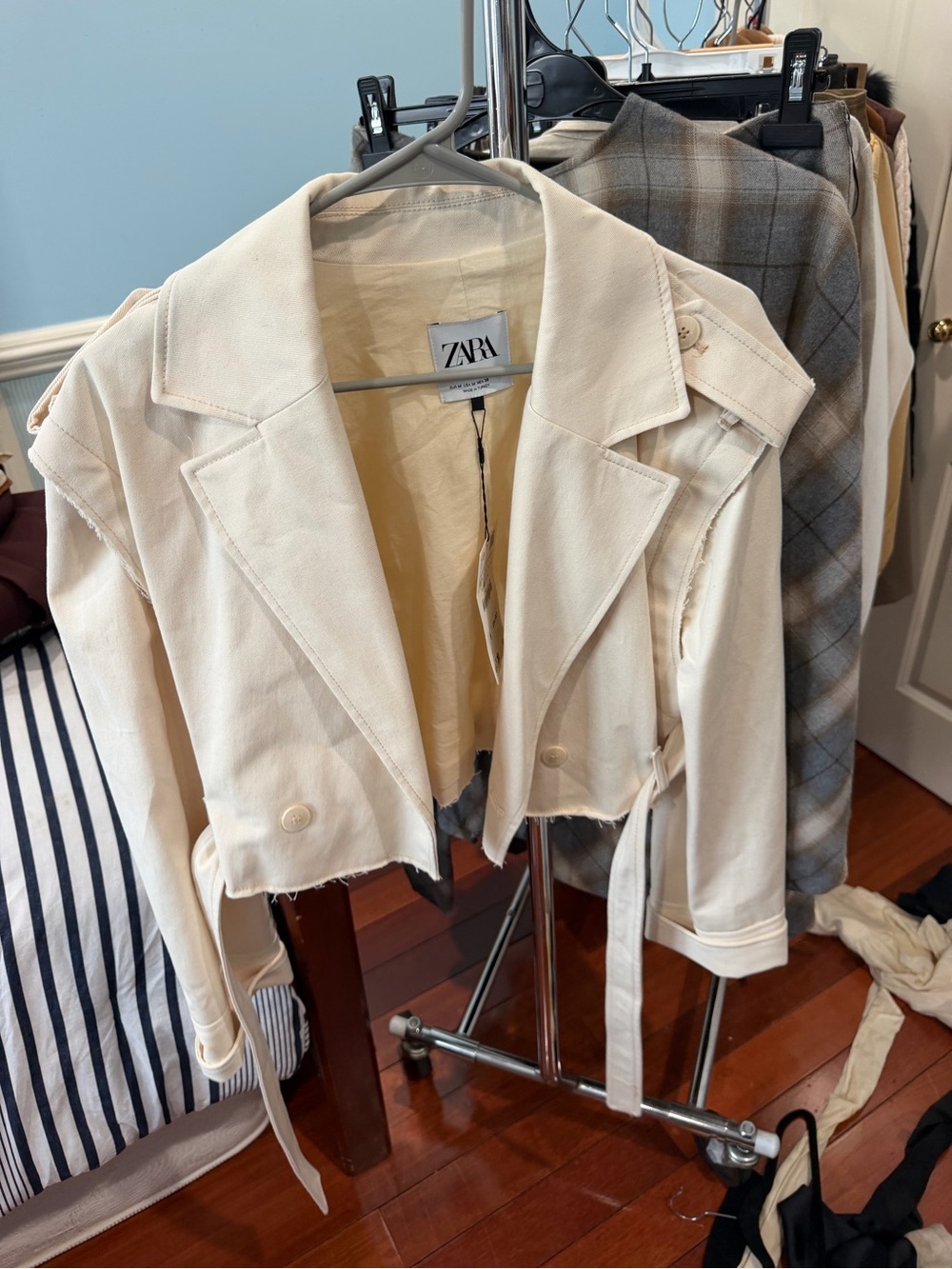 ZARA Cream Cropped Blazer Jacket